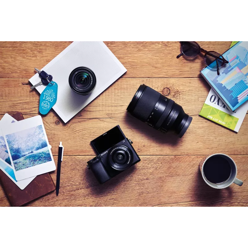 Sony α 6400 + SEL18135 MILC 24,2 MP CMOS 6000 x 4000 píxeles negro