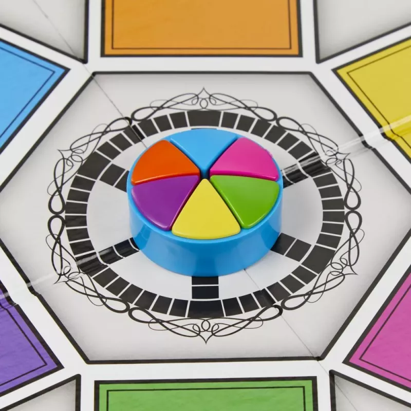 Juego de mesa Hasbro Gaming Trivial Pursuit Decades 2010 to 2020 trivia