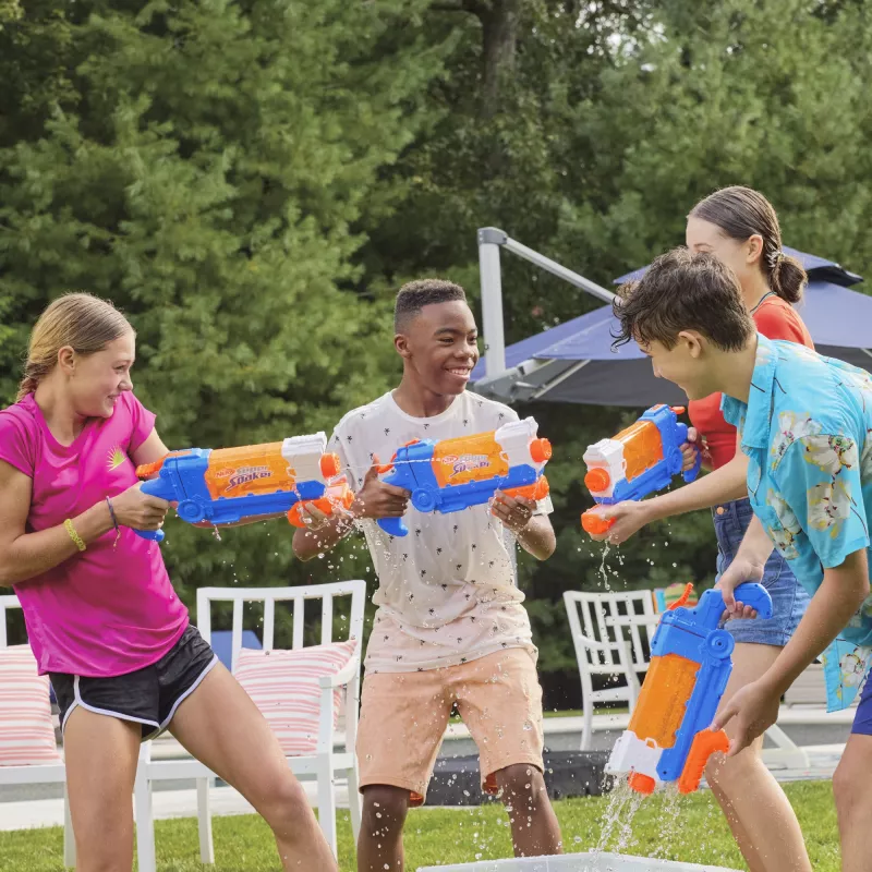 Nerf Super Soaker Flip Fill, lanzador de juguete, 6 años