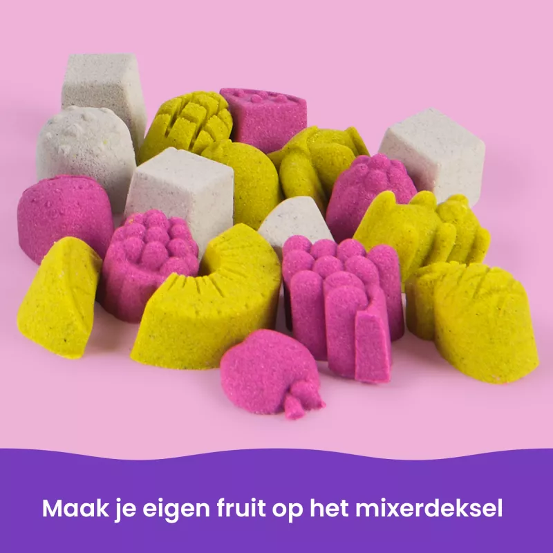 Kinetic Sand, set de juego batidora de smoothies, relleno de cesta de Pascua, incluye 14 oz de arena moldeable, herramientas y molde de helado, juguete de comida de juguete