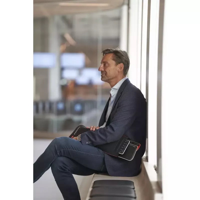 Contour RollerMouse Red Plus WL Travel Kit — inalámbrico RF, formato de teclado tamaño completo, negro, incluye ratón y reposamuñecas