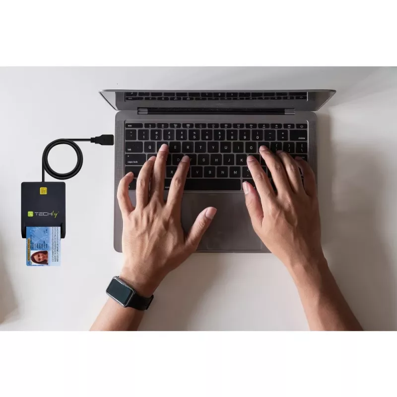 Techly lector/grabador de tarjetas inteligentes compacto USB-C™ blanco, USB 2.0, 1,5 m, negro, 102 g