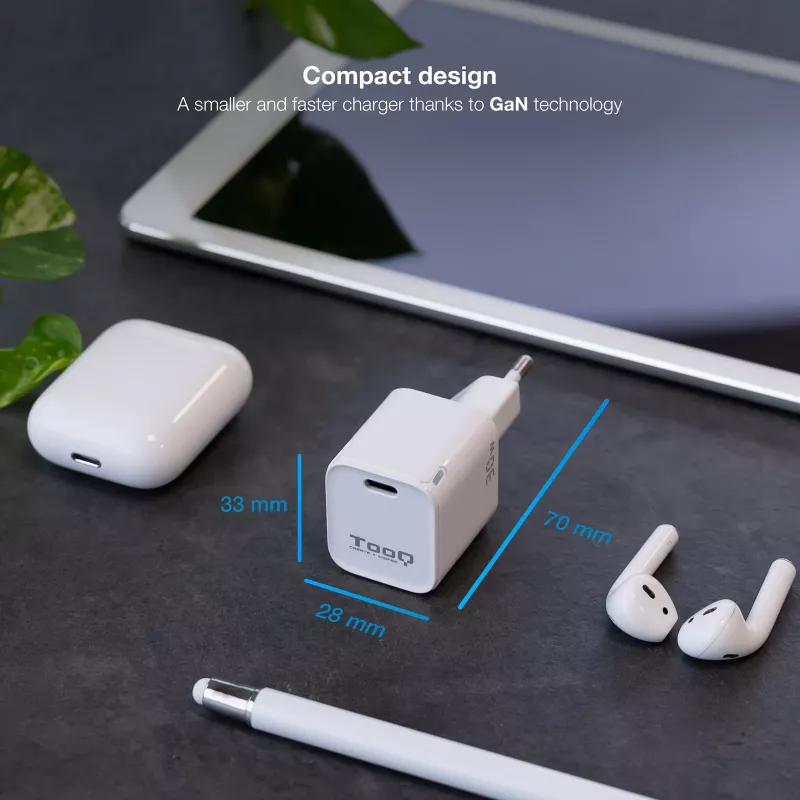 TooQ GAN cargador de pared USB-C/PD 30W, blanco, interior, AC, blanco