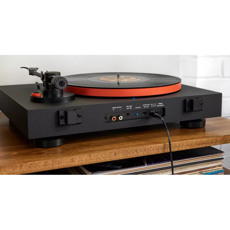 Tocadiscos JBL Spinner BT con transmisión por correa negro, naranja