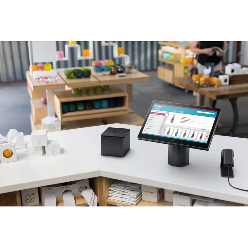 HP Engage One All-in-One System Model 145, 35,6 cm (14