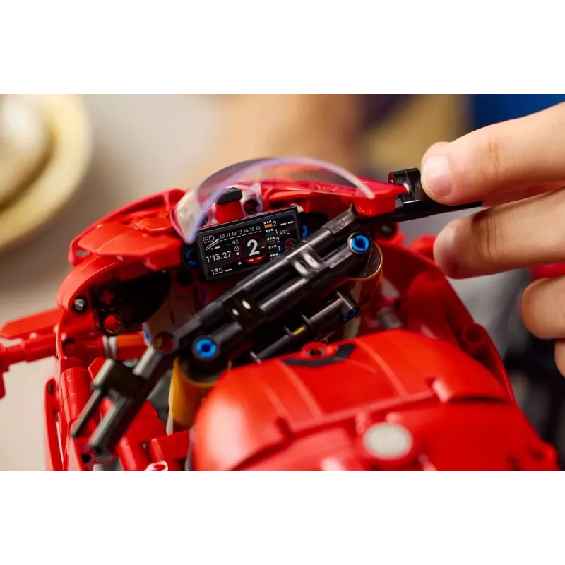 LEGO TECHNIC 42202 Moto Ducati Panigale V4 S