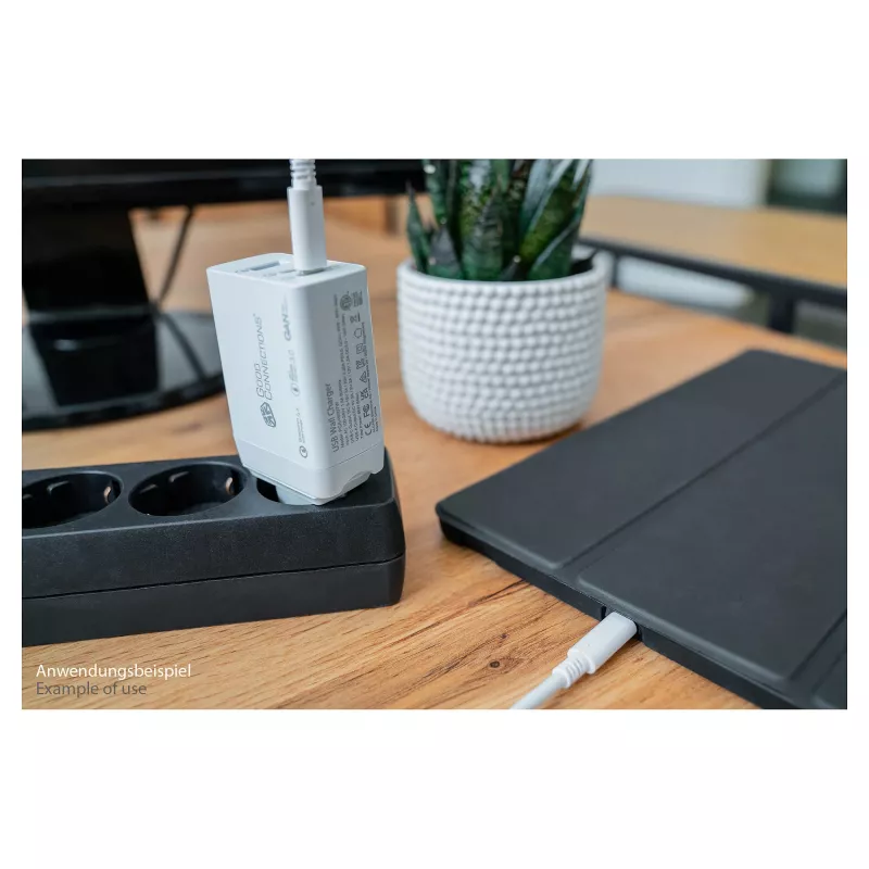 Alcasa PCA-W007W Cargador para dispositivos móviles universal blanco cargador rápido de CA para interiores (PCA-W007W)