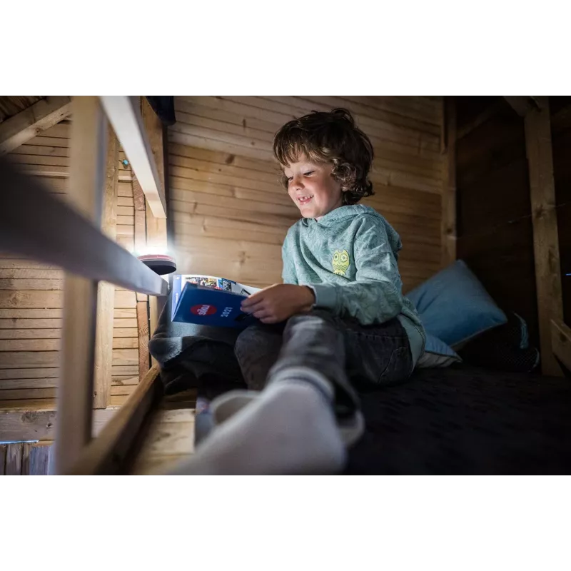 Linterna de camping a pilas Ledlenser Kidcamp6 — LED RGB, 60 lm, AAA, carcasa de ABS, 95 g
