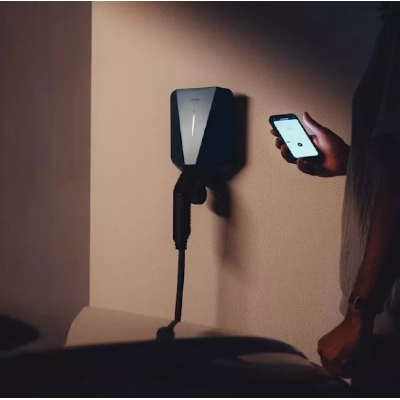 Cargador de vehículo eléctrico de pared EASEE Easee Up 1,4–22 kW modelo 10141