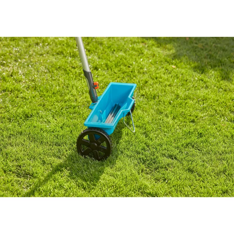 Carro esparcidor Gardena - 40 cm - 3 L - sin mango