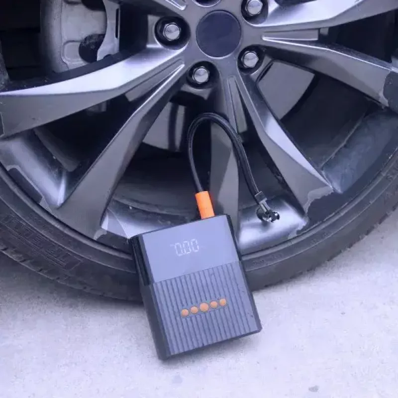 4smarts Arrancador de vehículo 456312 — 300 A de arranque, 2 A de salida, batería de 16,6 V, Negro