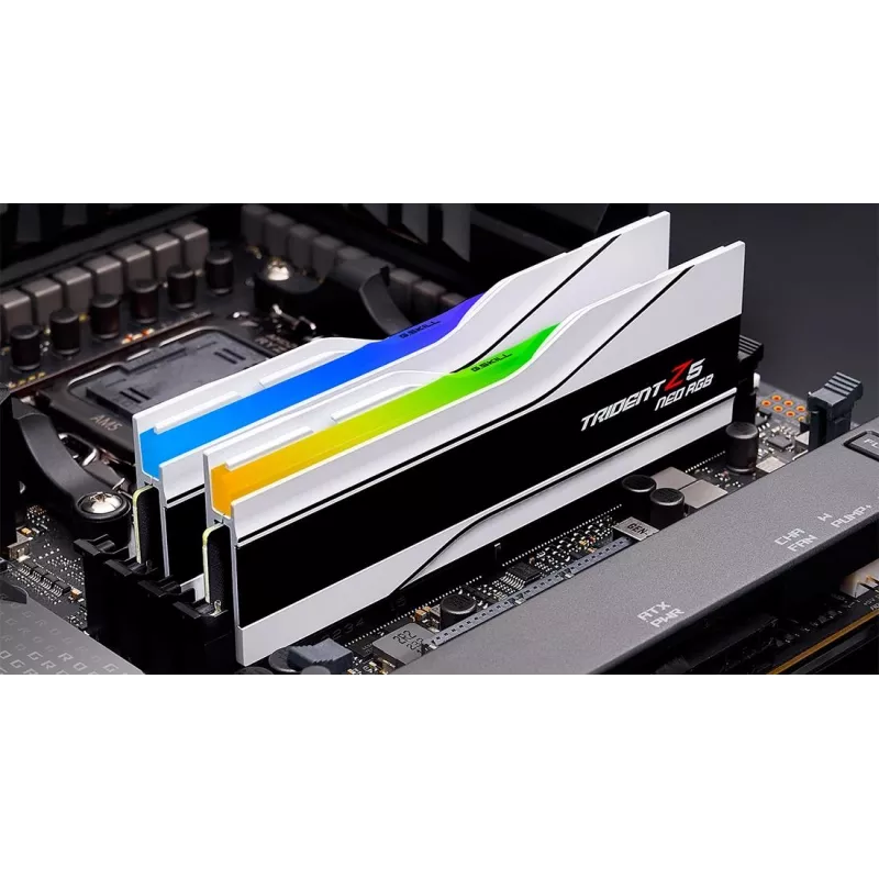 Memoria RAM G.SKILL Kit 32GB DDR5 6000 CL28 Trident Z5 Neo RGB AMD EXPO