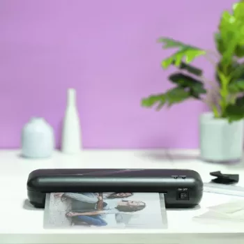 Plastificadora térmica HAMA 00050573 — ancho máximo de plastificado 230 mm, precalentamiento 3 min, negro