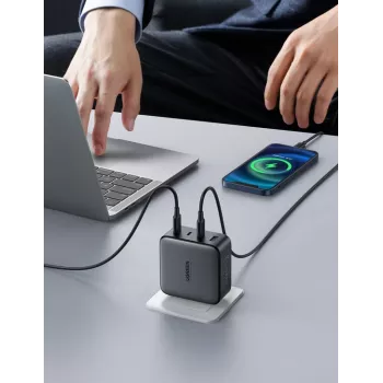 Cargador Ugreen Nexode 100W GaN USB-C USB-A carga rápida 3 puertos