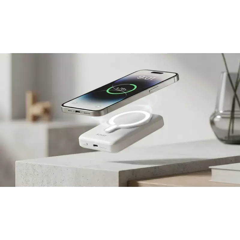 Batería externa SAVIO BA-13 10000 mAh con salida de 20 W y carga inalámbrica, blanca