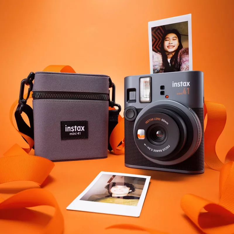 Fujifilm 70100167086 funda de cámara funda compacta negra