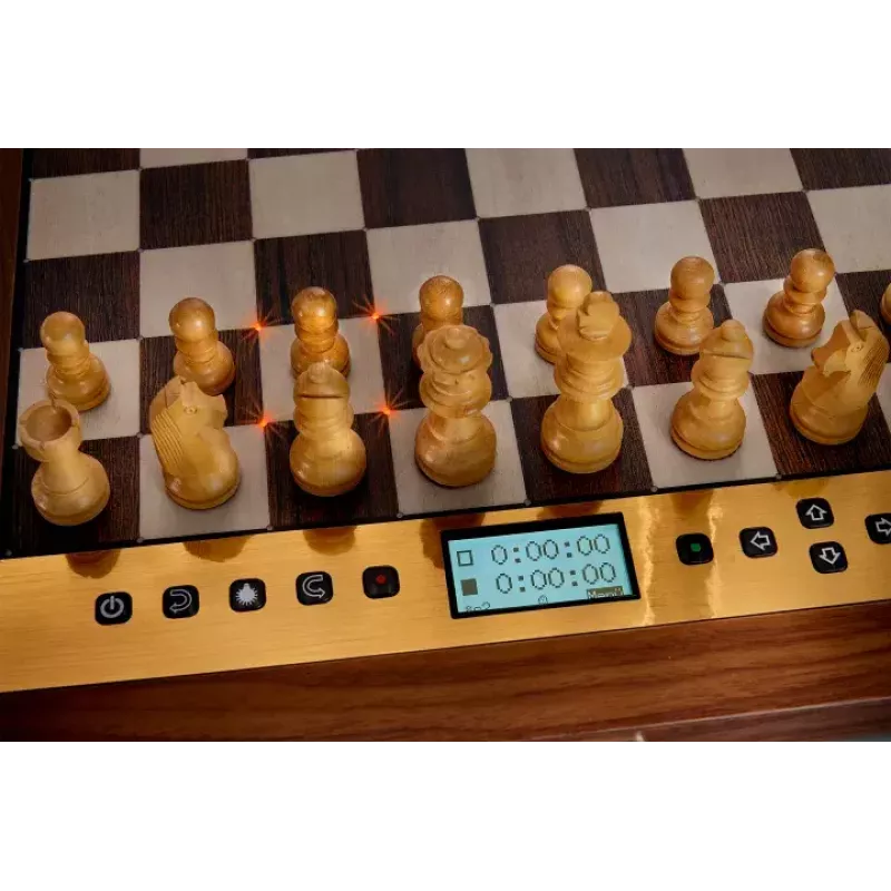 Juego de ajedrez Millennium The King Performance Desktop International 32x32 cm