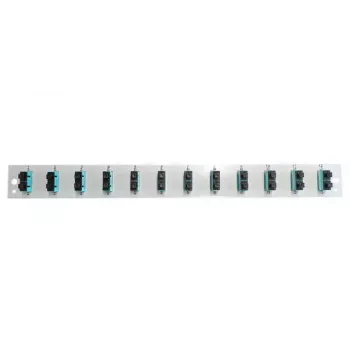 Accesorio para patch panel EFB Elektronik SB-FP-12SC-D-V-OM4 — montaje en rack 1U, 432×13×43,5 mm, gris