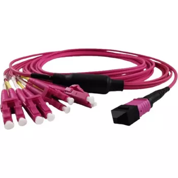 Grafenthal GTOM4MPOU4LCU01500 Cable de conexión OM4 MPO a 4xLC 15 m