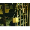 Candado MASTER LOCK 40 mm cuerpo macizo de latón con llave igualada