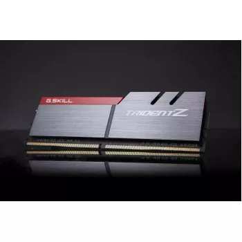 Trident Z, 8 GB, 2 x 4 GB, DDR4, 4266 MHz, DIMM de 288 pines