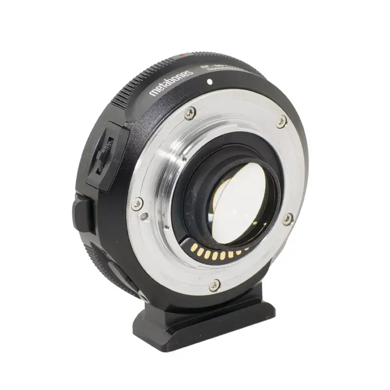Adaptador de objetivo Metabones MB_SPEF-M43-BT3