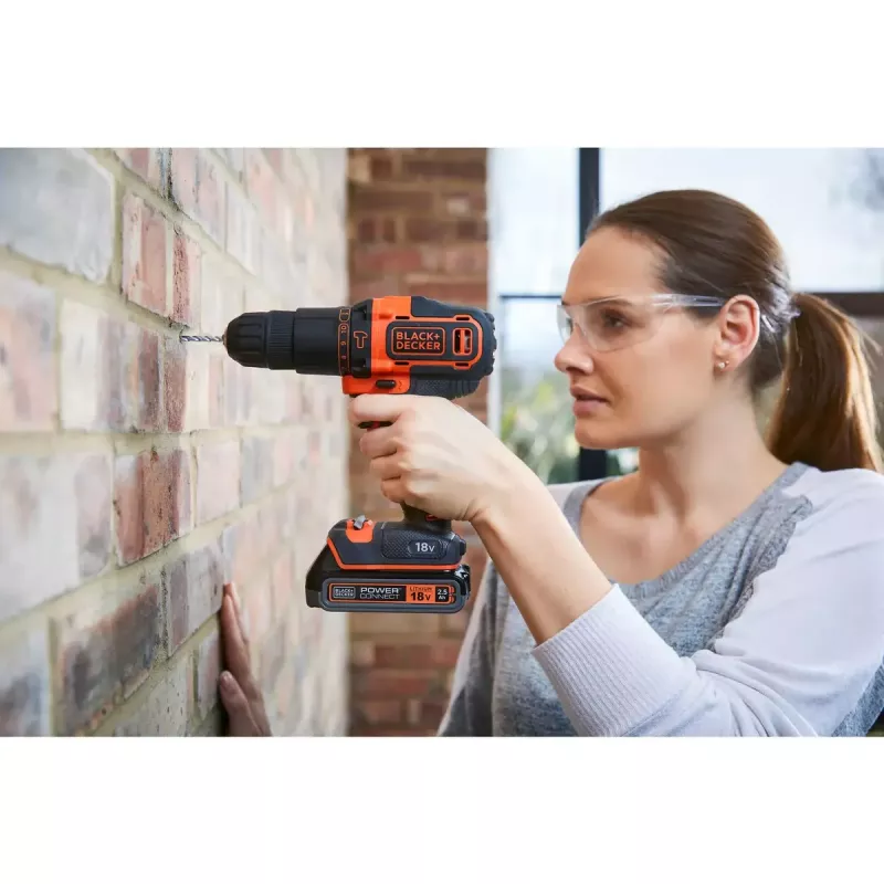 Atornillador taladrador Black & Decker BDCHD18K-QW 1400 min⁻¹, 1,5 Ah, negro, naranja