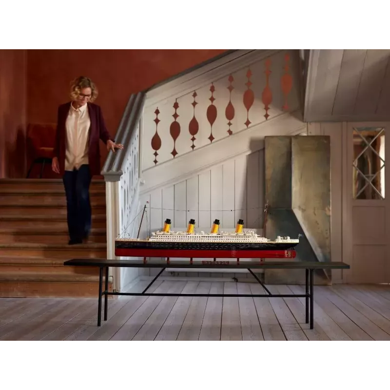 Set de construcción LEGO ICONS 10294 réplica del Titanic — 9.090 piezas, 18+