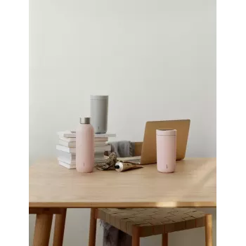 Vaso térmico Stelton To Go Click 400 ml gris tapa de acero inoxidable interior de polipropileno 72×80 mm