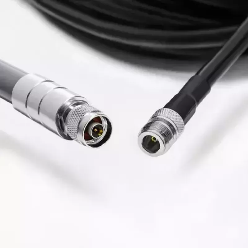 Cable coaxial Qoltec 57028 N-Type RP-SMA LMR400 5 m negro