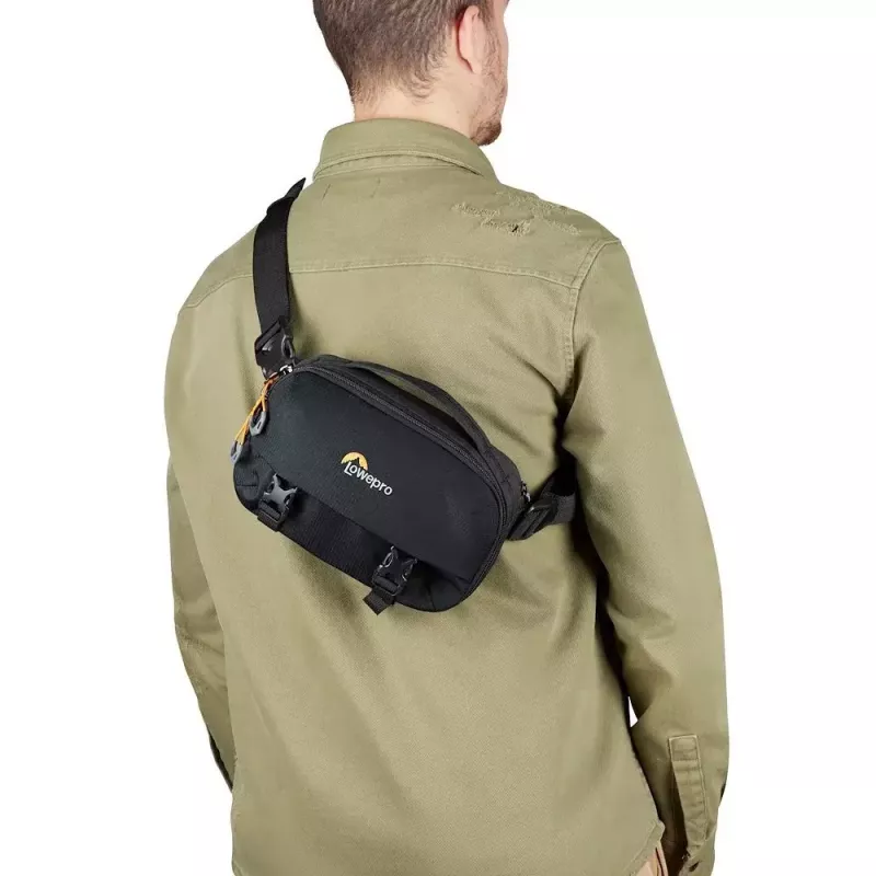 Bolsa sling Lowepro Trekker Lite HP 100 Negra correa de hombro