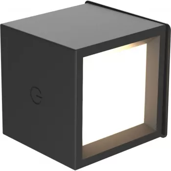Lámpara de jardín a batería para exterior NewGarden LUMBOX080NXWLNW — 8 pilas, negra