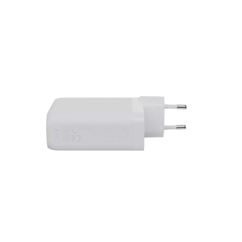 Cargador de pared Xtorm 140W GaN² Ultra interior AC universal 3 USB Type-C carga rápida