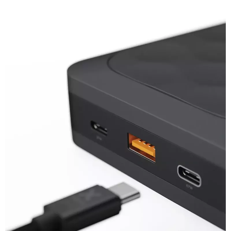 Batería portátil Xtorm 67W Fuel Series 45000mAh