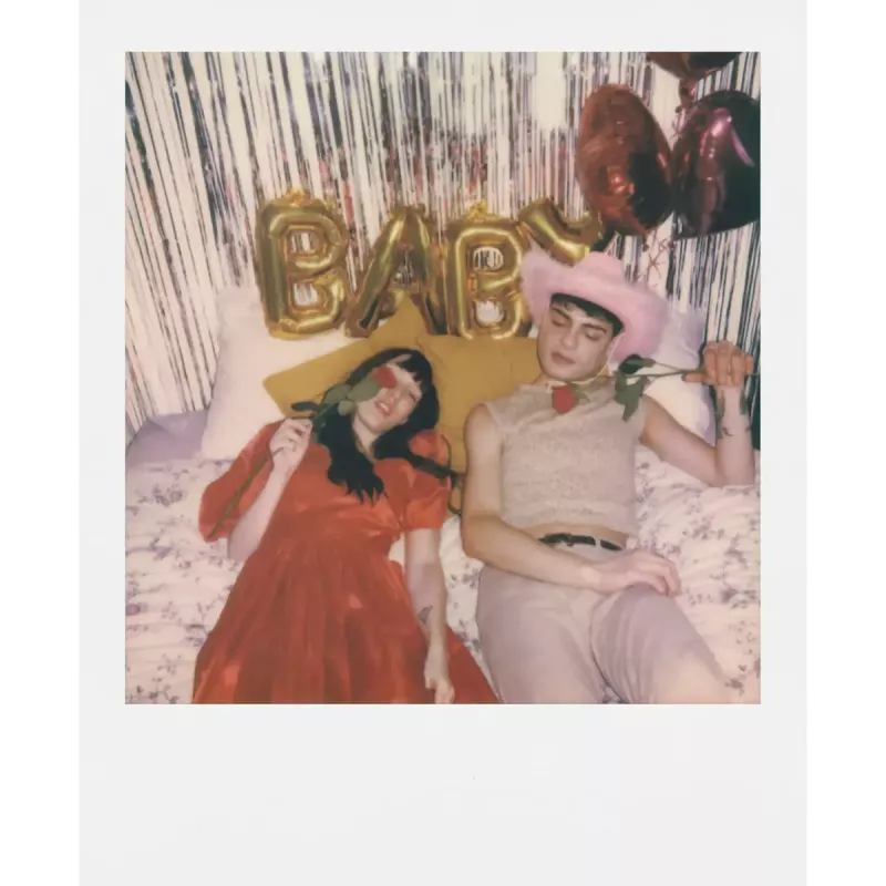 Cámara instantánea POLAROID Now Gen 3 Coral 9156 – cámara instantánea analógica, color Coral