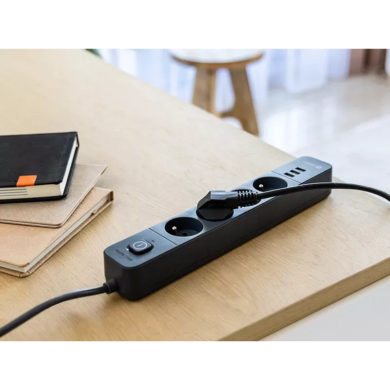 Tracer 47685 Power Line+ 5m (4 tomas + 3x USB A)