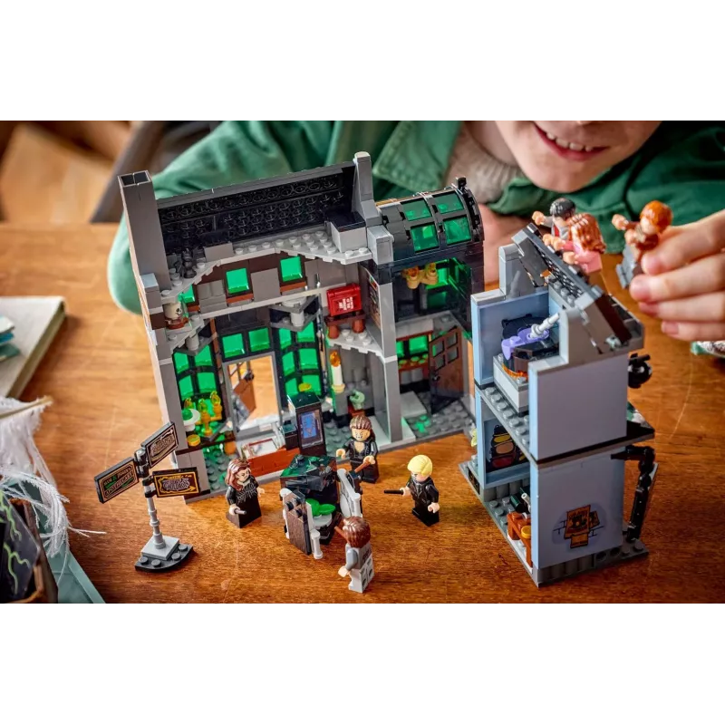 LEGO Harry Potter 76471 Tiendas de magia del Callejón Knockturn (788 piezas)