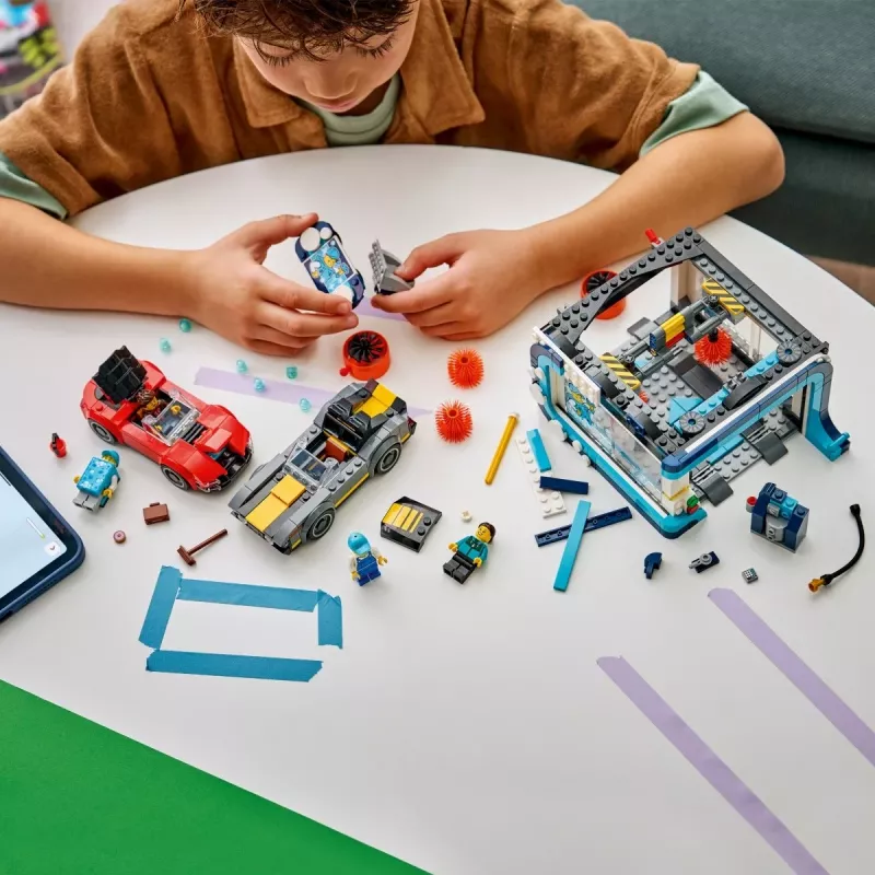 LEGO City 60497 Túnel de lavado de coches drive-through (583 piezas)