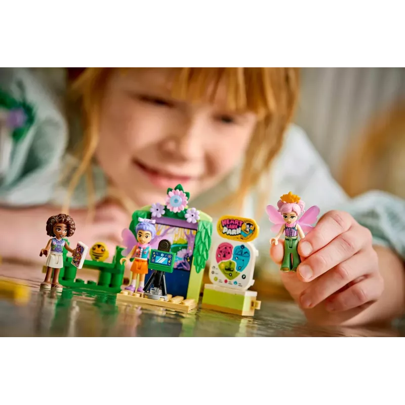 LEGO Friends 42702 Vuelta en tazas de té giratorias de flores y hadas (321 piezas)