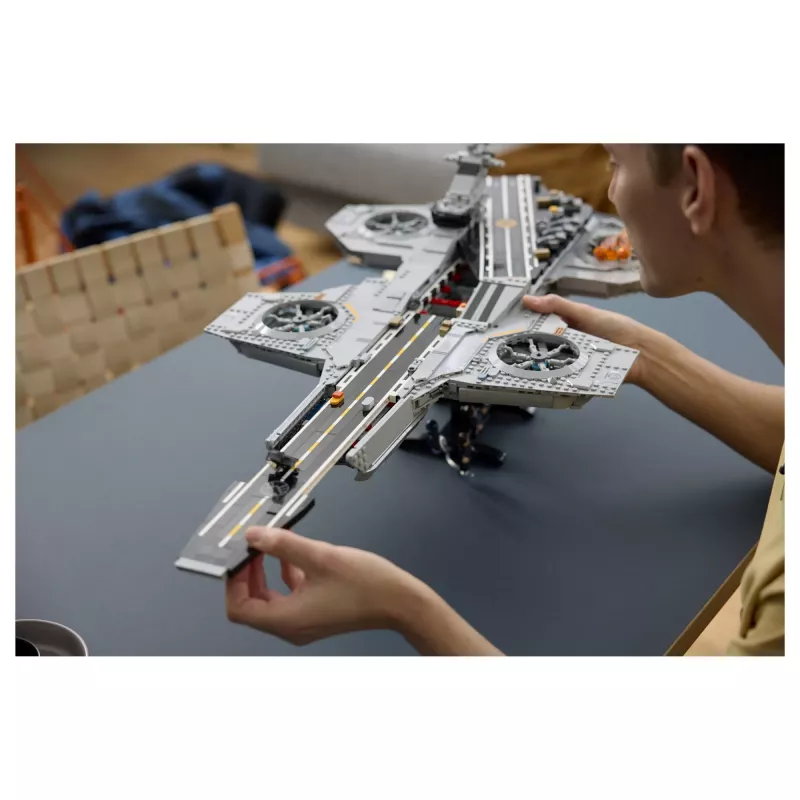 LEGO Marvel 76354 Helicarrier de S.H.I.E.L.D. (3057 piezas)