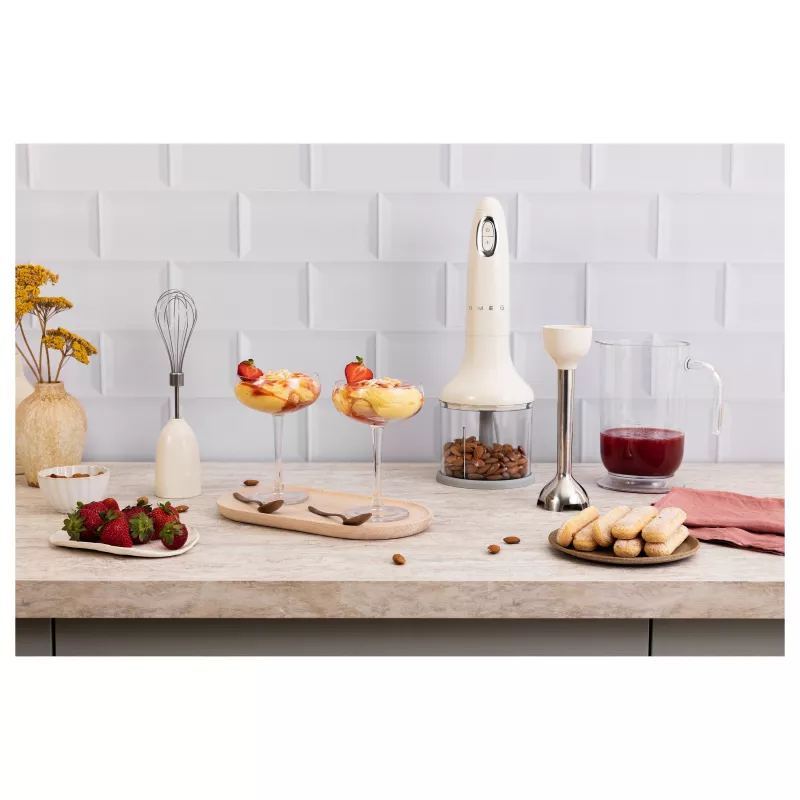 SMEG HBF03CREU batidora de mano 700W crema
