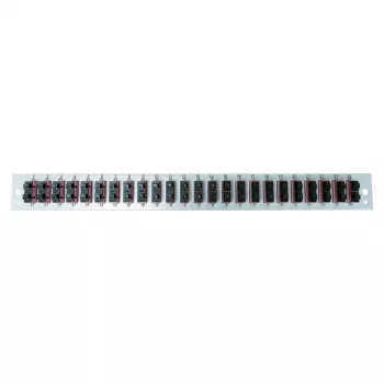 EFB Elektronik Panel frontal equipado con 24 x acoplador SC Dúplex OM4 Vertical, Negro