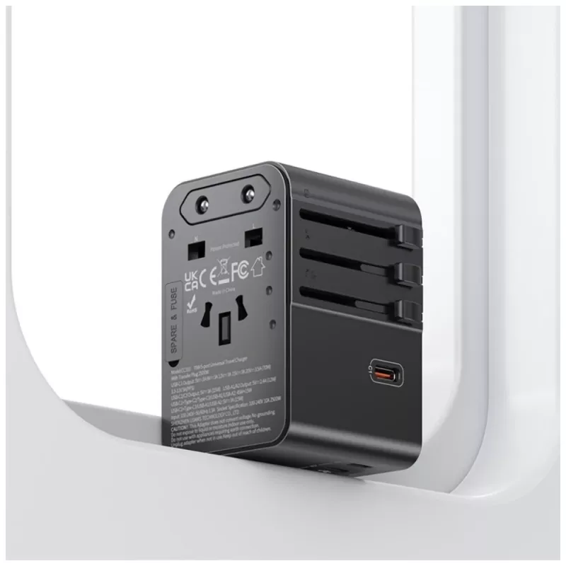 USAMS Adaptador de viaje CC310 70W 3xUSB-C US/AU/EU/UK Negro