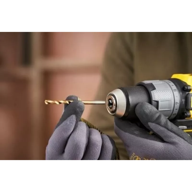 STANLEY FATMAX SFMCD726D2T atornillador percutor inalámbrico sin escobillas 18V (2 baterías de 2,0Ah, cargador, maletín TSTAK)