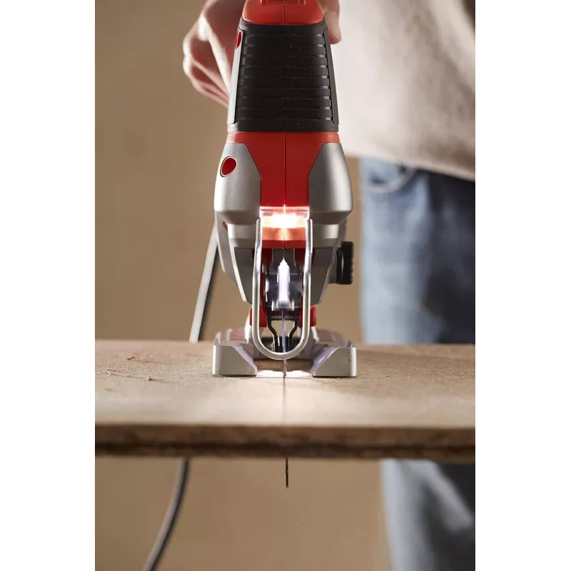 Black & Decker BES610K-QS sierra de calar pendular 650W en Kitbox