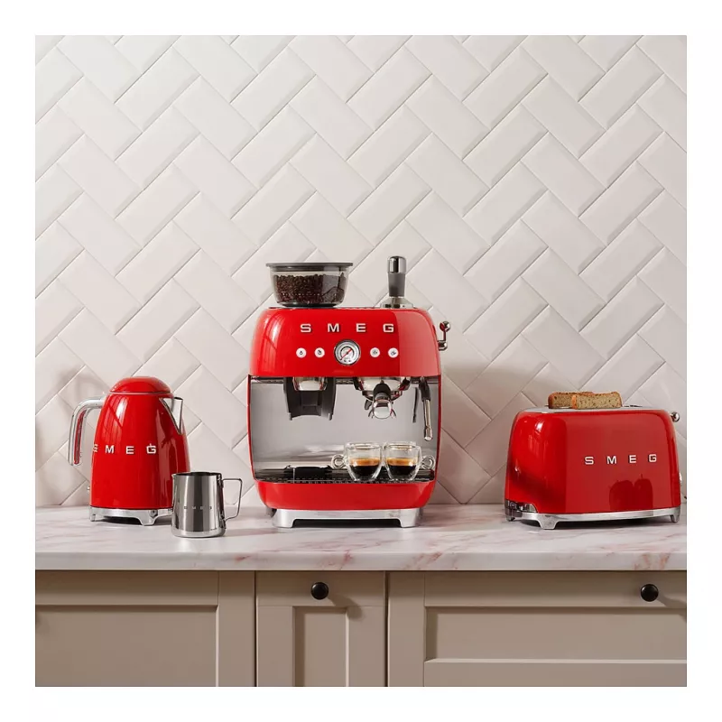 Smeg 50's Style cafetera superautomática EGF03RDEU roja