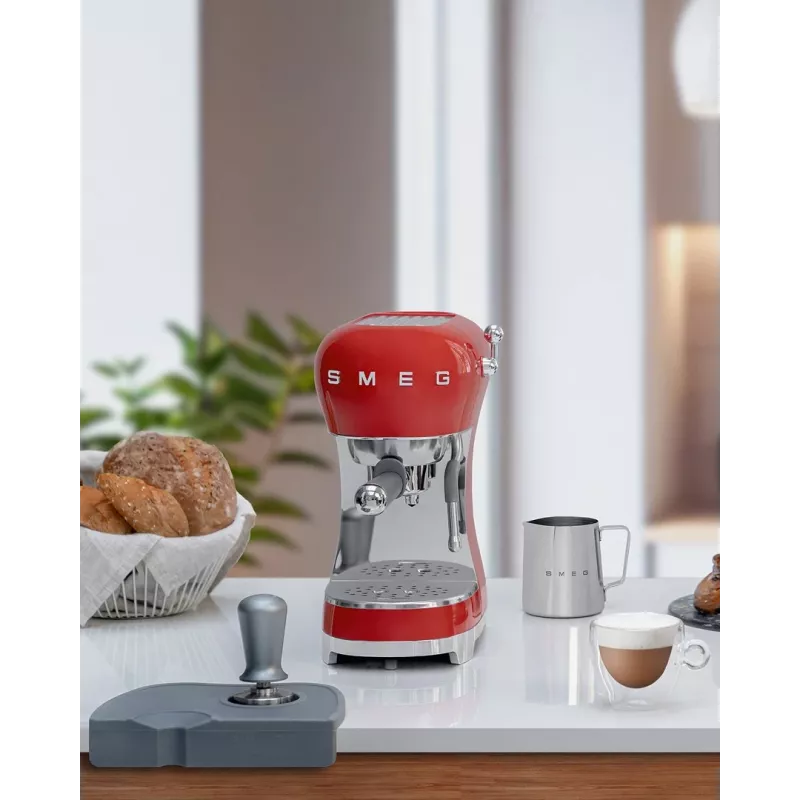 Smeg ECF02RDEU cafetera espresso manual 50's Style 1.1 L roja
