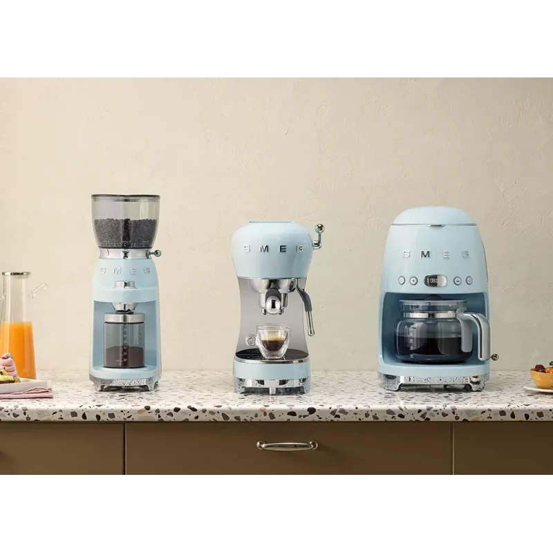 Smeg ECF02RDEU cafetera espresso manual 50's Style 1.1 L roja