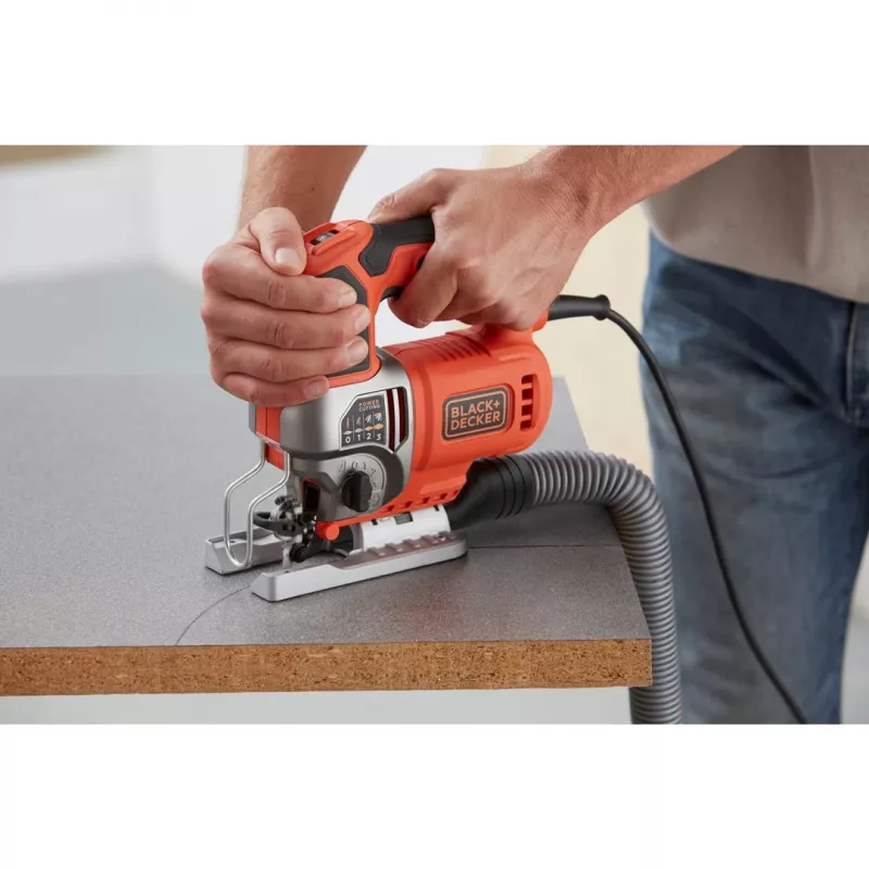 Black & Decker BES610-QS sierra de calar eléctrica 600W con movimiento pendular