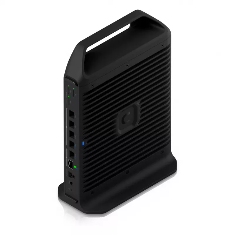Ubiquiti UCG-Industrial Gateway y controlador 1/2.5/10 Gbps